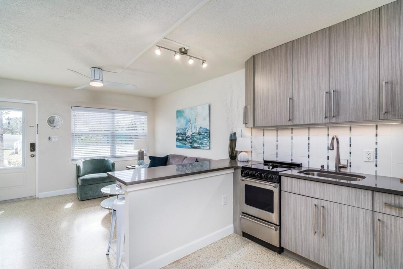 Boutique Vacation Rental Complex At Beach Cocoa Beach Eksteriør billede