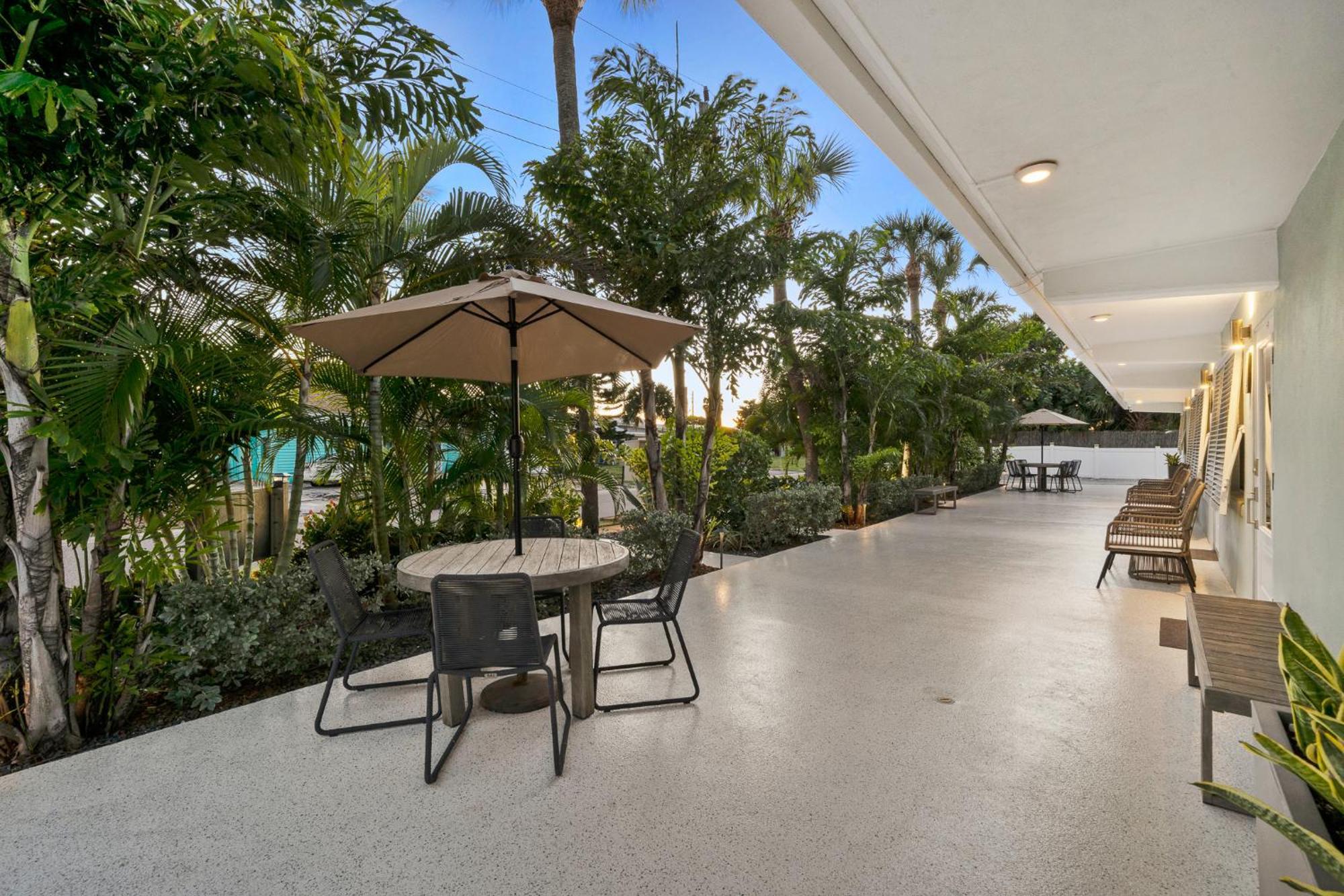 Boutique Vacation Rental Complex At Beach Cocoa Beach Eksteriør billede