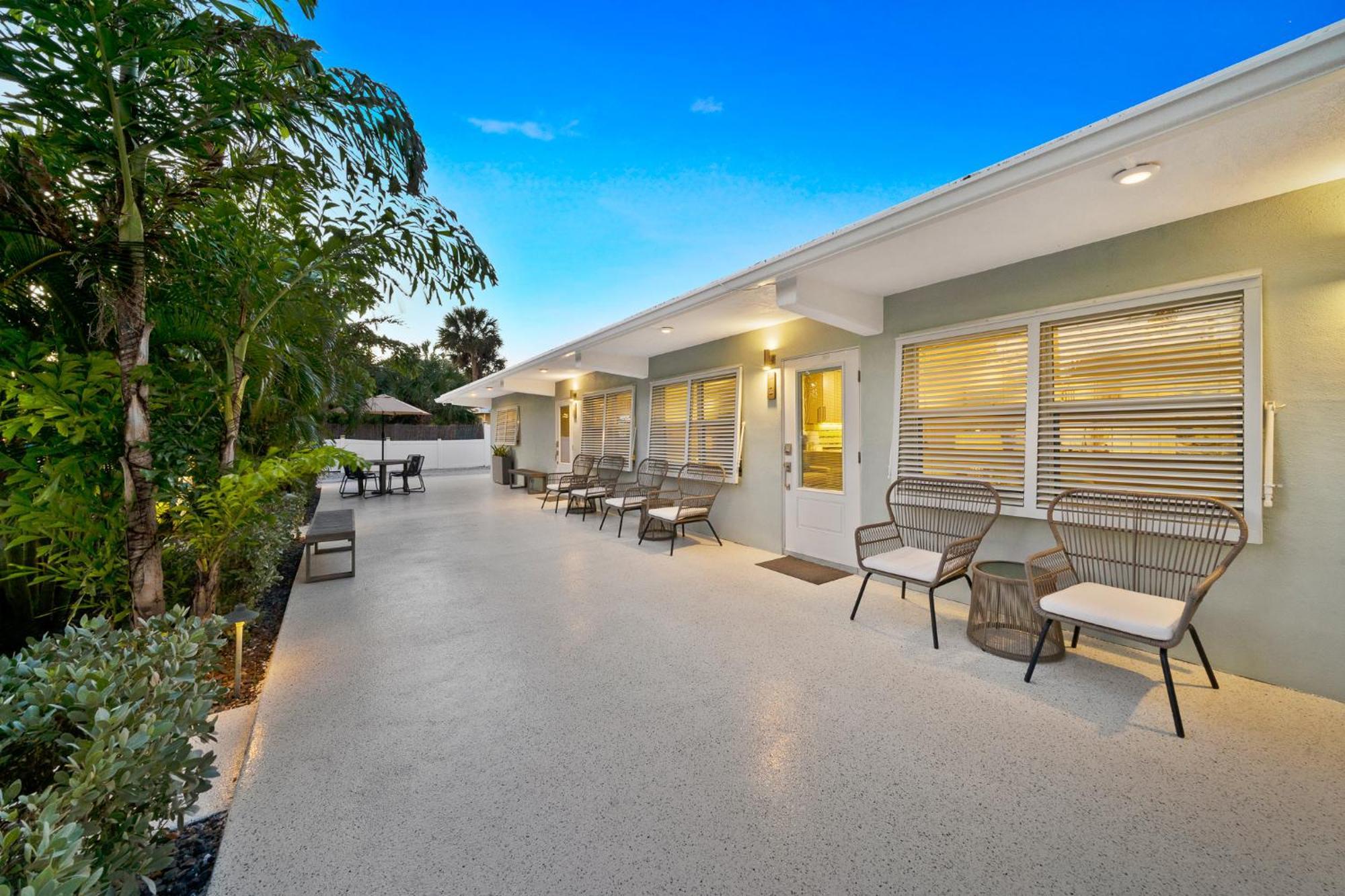 Boutique Vacation Rental Complex At Beach Cocoa Beach Eksteriør billede