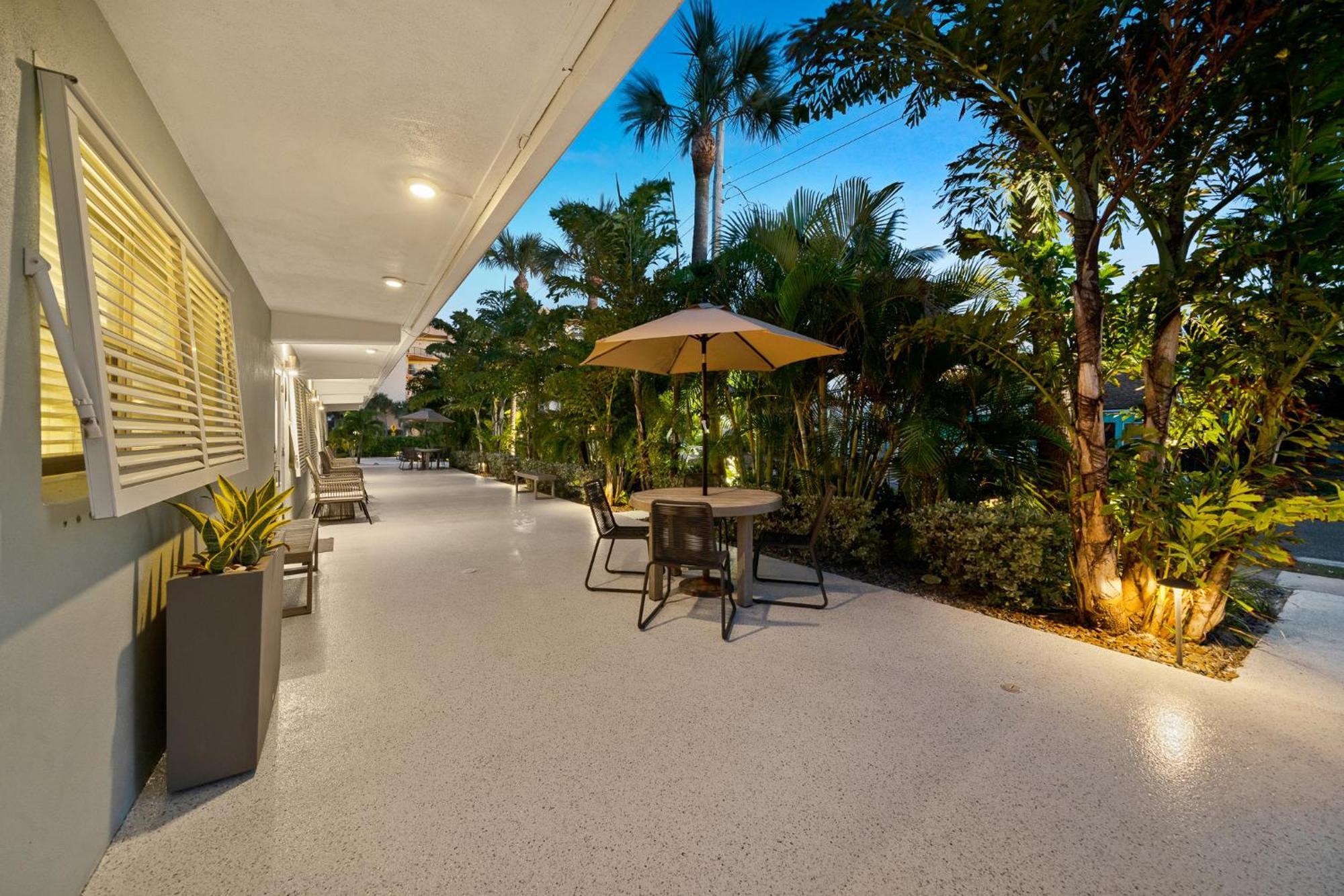 Boutique Vacation Rental Complex At Beach Cocoa Beach Eksteriør billede